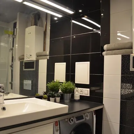 Center - Free Parking - Easy Check-in Appartamento *